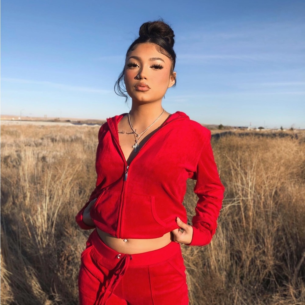 Red Tracksuit - Picture 5 of 5
